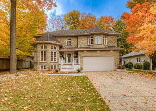 44 Pintail Drive, Elmira, ON, N3B3K9 | Card Image