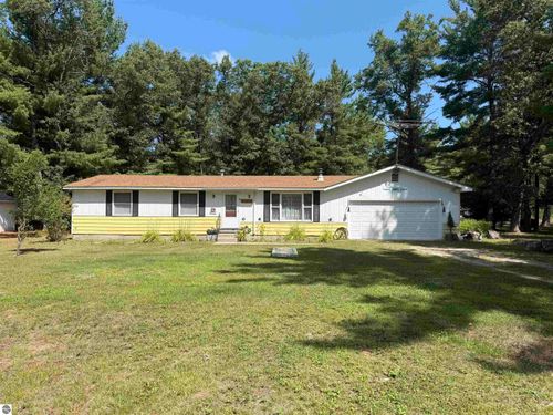 3838 Rosemary Ln, Glennie, MI, 48737-9422 | Card Image
