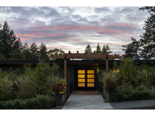 16998 Greentree Ave, Lake Oswego, OR, 97034-6846 | Card Image