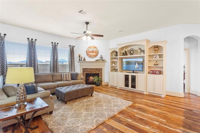 31025 Sunfall Trail Ln, House other with 4 bedrooms, 4 bathrooms and 3 parking in Spring TX | Image 8