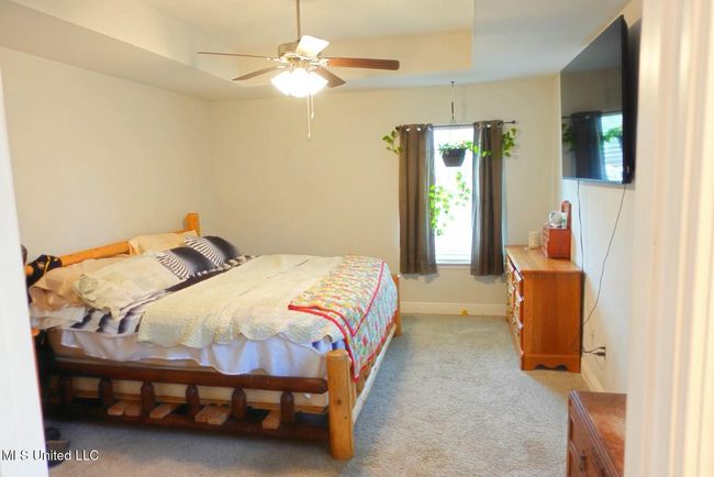 Primary Bedroom | Image 15