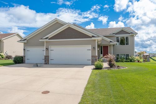 1106 Mulberry Ave Ne, Montgomery, MN, 56069-4497 | Card Image
