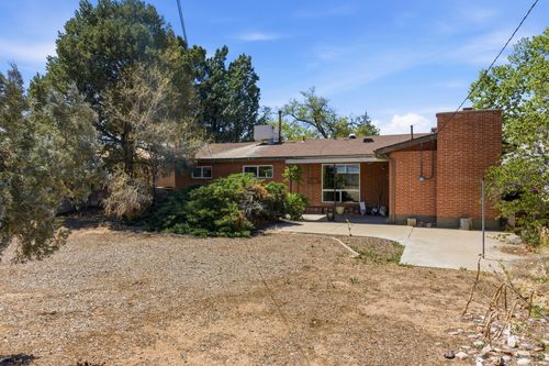 1204 Arizona St Ne, Albuquerque, NM, 87110-6708 | Card Image