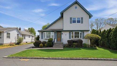 14 Mccord Pl, Bethpage, NY, 11714-3513 | Card Image