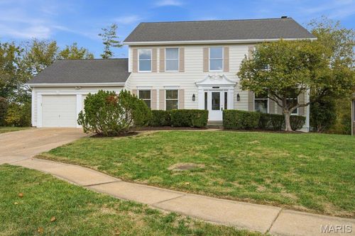 1823 York Ridge Ct, Chesterfield, MO, 63017-8743 | Card Image
