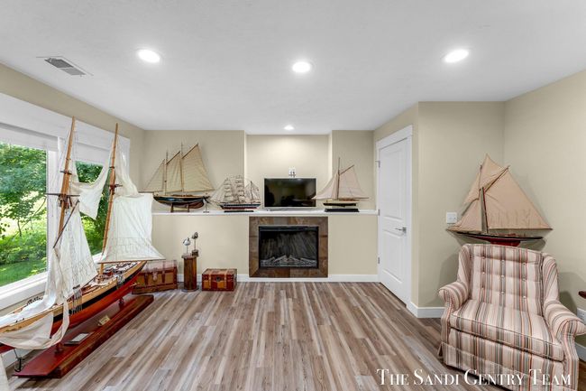 17952 Spring Tree Ct, House other with 4 bedrooms, 3 bathrooms and null parking in Spring Lake MI | Image 42