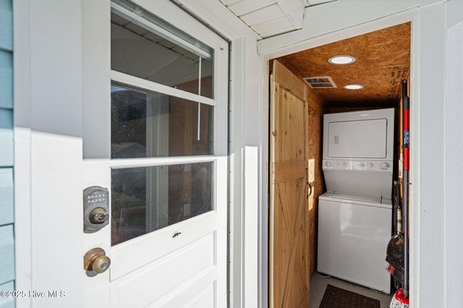 333 Fourth Ave S, House other with 2 bedrooms, 2 bathrooms and null parking in Kure Beach NC | Image 33