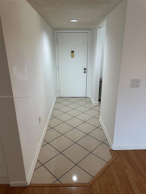 303w-8415 Sw 107th Avenue, Miami, FL, 33173 | Card Image