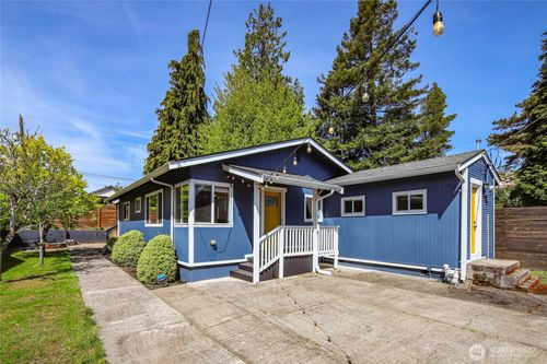 8411 48th Avenue S, Seattle, WA, 98118 | Card Image
