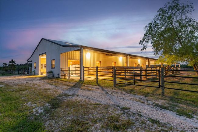 2112 Washington Ave, House other with 3 bedrooms, 4 bathrooms and 7 parking in Alvin TX | Image 41