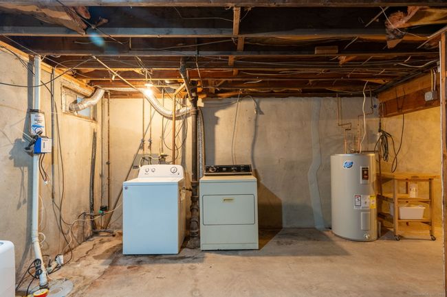 141 - 141 Spring St, Condo with 2 bedrooms, 2 bathrooms and 2 parking in Wethersfield CT | Image 27