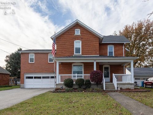 183 Sheffield St, Bellevue, OH, 44811-1527 | Card Image