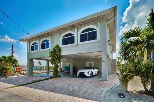 51 Coral Ln, Key Colony Beach, FL, 33051 | Card Image