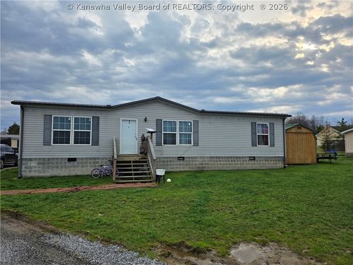 1 Tree Side Ln, Summersville, WV, 26651-9824 | Card Image