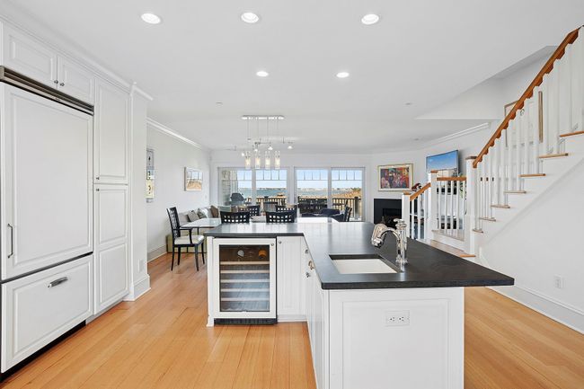2 - 538 Dune Rd, Condo with 3 bedrooms, 4 bathrooms and null parking in Southampton NY | Image 5