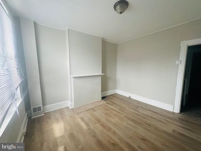 1006 N Calhoun St, Townhouse with 2 bedrooms, 1 bathrooms and null parking in BALTIMORE MD | Image 5
