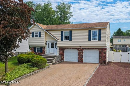 16 Starlight Rd, Howell, NJ, 07731-2217 | Card Image