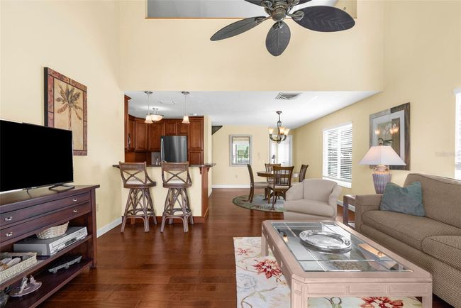 APT-10 - 109 Bayshore Rd, Condo with 2 bedrooms, 2 bathrooms and null parking in Nokomis FL | Image 8