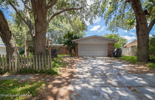 2532 Cherrywood Ln, Titusville, FL, 32780-5908 | Card Image