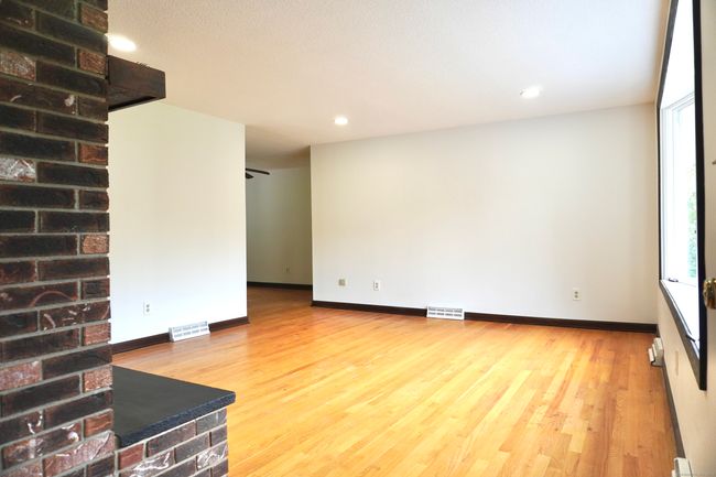 178 Stoddard Rd, House other with 3 bedrooms, 2 bathrooms and null parking in Waterbury CT | Image 6