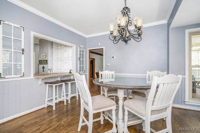 So spacious with windows and the outside view | Image 25