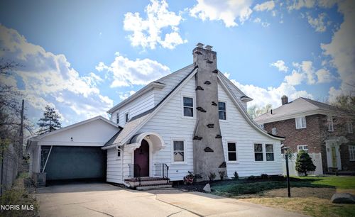 758 Barker Rd, Fremont, OH, 43420-3178 | Card Image