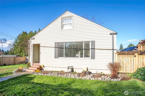 703 Melcher St, Port Orchard, WA, 98366-3205 | Card Image