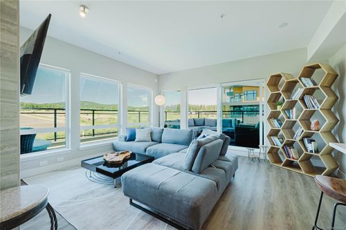 501-2500 Hackett Cres, Saanichton, BC, V8M0C1 | Card Image