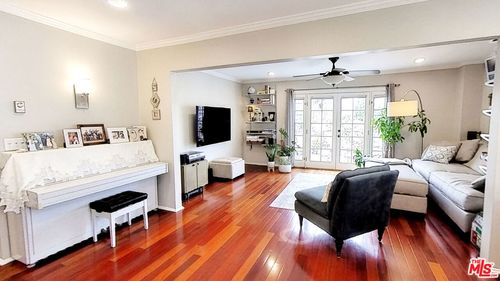 202-2215 Oak Street, Santa Monica, CA, 90405 | Card Image