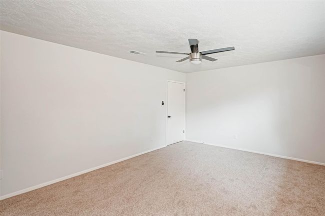 2330 Grind Stone Ln, House other with 3 bedrooms, 2 bathrooms and 2 parking in Sugar Land TX | Image 27