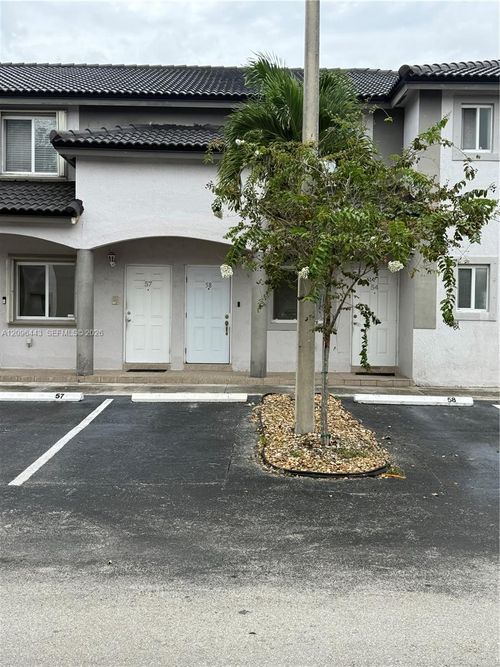 58-5655 Nw 109th Ave, Doral, FL, 33178-3984 | Card Image