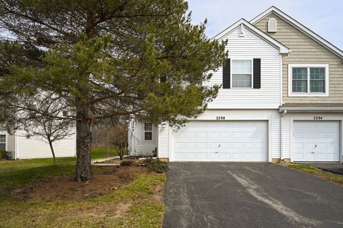 2298 Woodside Dr, Carpentersville, IL, 60110-3325 | Card Image