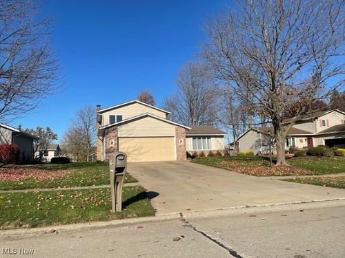 14292 Trenton Ave, Strongsville, OH, 44136-8129 | Card Image