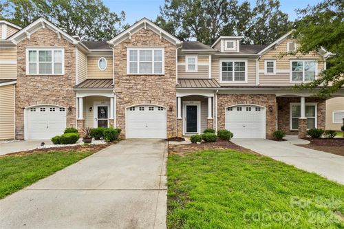 4707 Craigmoss Ln, Charlotte, NC, 28278-6676 | Card Image