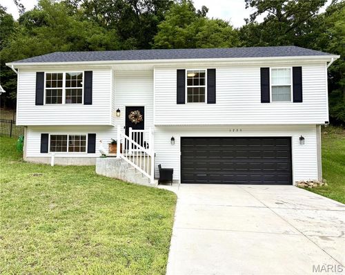 1735 Cherry Blossom Ct, Pevely, MO, 63070-1347 | Card Image
