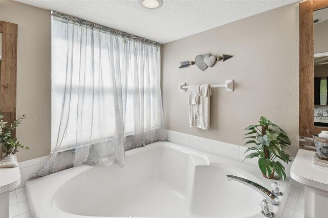35536 Wickingham Ct, House other with 4 bedrooms, 2 bathrooms and null parking in ZEPHYRHILLS FL | Image 23