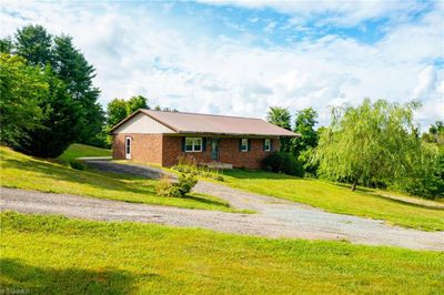 11113 Glade Valley Road, House other with 3 bedrooms, 2 bathrooms and null parking in Ennice NC | Image 2