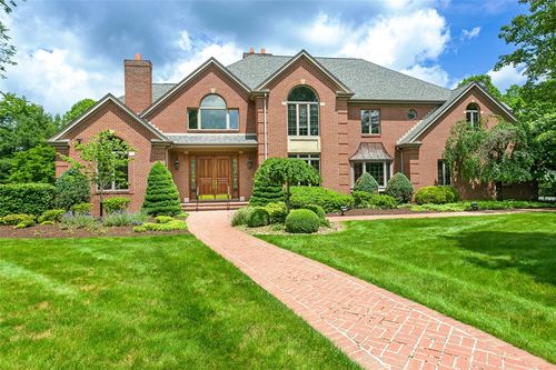 3913 Bridgewood Cir, Murrysville, PA, 15668-9478 | Card Image