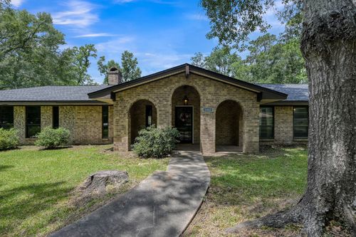 1802 Pin Oak Drive, Conroe, TX, 77301 | Card Image