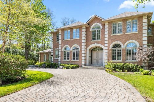 22 Valloncliffe Rd, Thornhill, ON, L3T2W8 | Card Image