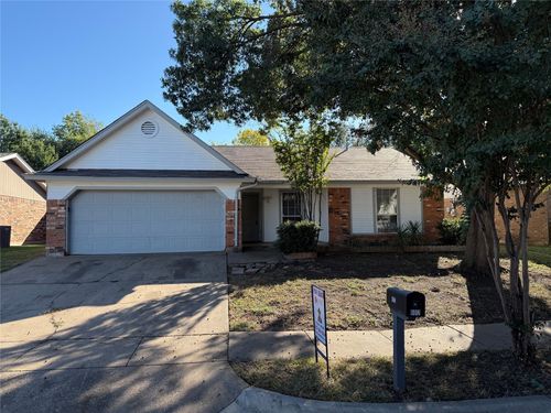 6012 Dusty Rd, Watauga, TX, 76148-3649 | Card Image