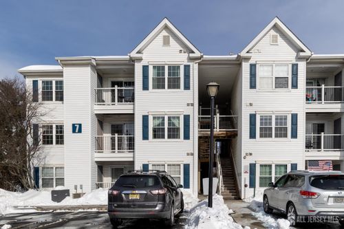 734 Waterford Dr, Edison, NJ, 08817-1904 | Card Image