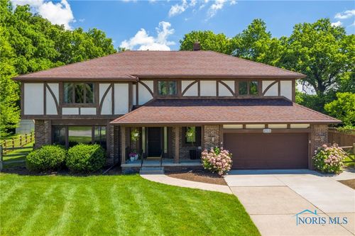 6608 Inglewood Rd, Holland, OH, 43528-9578 | Card Image
