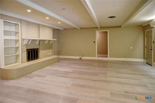1705 Neuman St, House other with 4 bedrooms, 3 bathrooms and null parking in Gonzales TX | Image 9