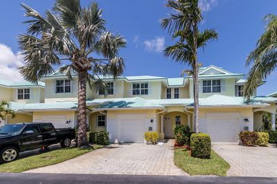 117 Barefoot Cv Cove, Townhouse with 2 bedrooms, 2 bathrooms and null parking in Hypoluxo FL | Image 3