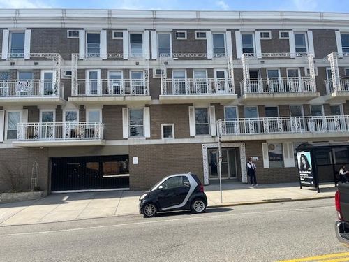 7-5311 Kennedy Blvd E, West New York, NJ, 07093-3524 | Card Image
