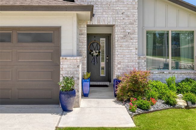 Entry to property | Image 5