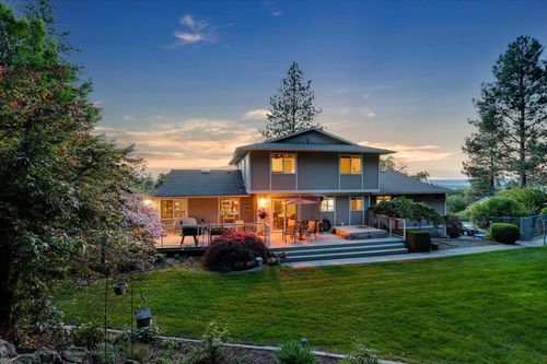 2205 S Conklin Rd, Spokane Valley, WA, 99037-9068 | Card Image