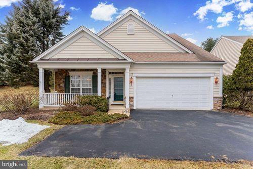 108 Petunia Dr, Kennett Square, PA, 19348-1542 | Card Image