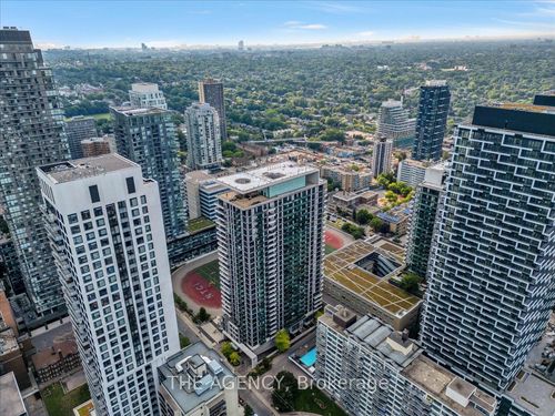 ph15-70 Roehampton Ave, Toronto, ON, M4P1R2 | Card Image